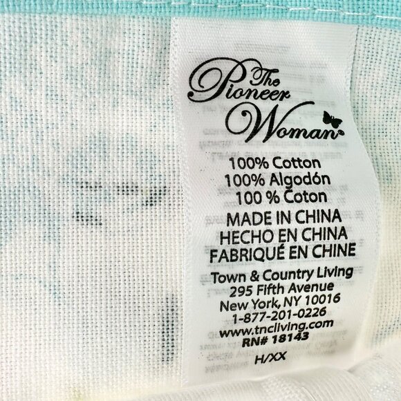 The Pioneer Woman Gingerbread Cookie Recipe Kitchen Towel Set plus Cookie Stamps - Picture 7 of 8